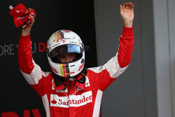 El tercer lugar Sebastian Vettel, Ferrari