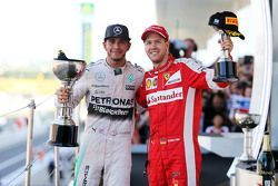 Lewis Hamilton, Mercedes AMG F1 Team et Sebastian Vettel, Ferrari