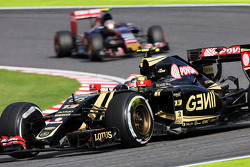 Pastor Maldonado, Lotus F1 E23
