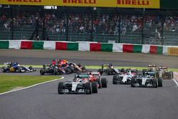 Lewis Hamilton, Mercedes AMG F1 W06 leads at the start of the race