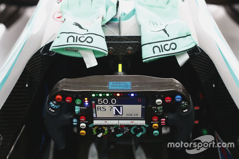 Nico Rosberg, Mercedes AMG F1 Team steering wheel at ...