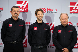 Gunther Steiner, Haas F1 Team principal, Romain Grosjean, Haas F1 Team and Gene Haas, Haas F1 Team