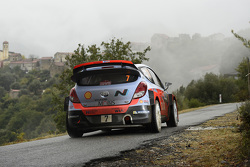 Thierry Neuville y Nicolas Gilsoul, Hyundai i20 WRC, Hyundai Motorsport