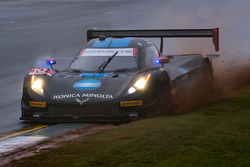 #10 Wayne Taylor Racing Corvette DP: Ricky Taylor, Jordan Taylor, Max Angelelli