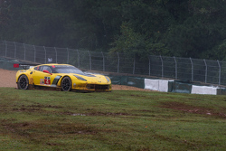 #4 Corvette Racing Chevrolet Corvette C7.R: Oliver Gavin, Tommy Milner in the grass