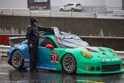 #17 Team Falken Tire Porsche 911 GT3 RSR: Wolf Henzler, Bryan Sellers, Patrick Long