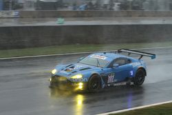#007 TRG-AMR Aston Martin V12 Vantage: Christina Nielsen, Kuno Wittmer, Brandon Davis