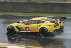 #4 Corvette Racing Chevrolet Corvette C7.R: Oliver Gavin, Tommy Milner