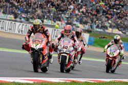 Chaz Davies, Ducati Team, y Michael Van der Mark, Pata Honda