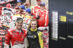 Ganador Kevin Harvick, Stewart-Haas Racing Chevrolet