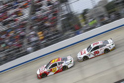 A.J. Allmendinger, JTG Daugherty Racing Chevrolet and Greg Biffle, Roush Fenway Racing Ford