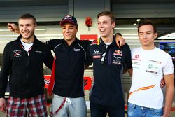 Российские пилоты в Сочи: Сергей Сироткин, Rapax GP2; Артем Маркелов, Russian Time GP2; Даниил Квят, Red Bull Racing; Константин Терещенко, Campos Racing GP3