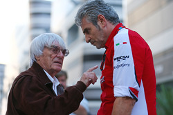Bernie Ecclestone en Maurizio Arrivabene, Ferrari teambaas