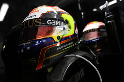 Les casques de Pastor Maldonado, Lotus F1 Team