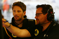 Romain Grosjean, Lotus F1 Team avec Julien Simon-Chautemps, ingénieur de course Lotus F1 Team