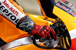 La main de Marc Marquez, Repsol Honda Team