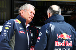 Dr. Helmut Marko, Red Bull Motorsport-Berater, mit Franz Tost, Scuderia Toro Rosso, Teamchef
