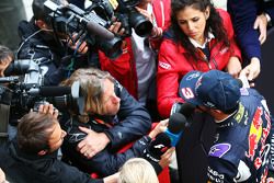 Daniel Ricciardo, Red Bull Racing, avec les médias