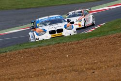 Rob Collard, Takımı JCT600 ile GardX BMW 125i MSport #111 Andy Priaulx, Takımı IHG Rewards Club BMW 