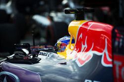 Daniel Ricciardo, Red Bull Racing RB11, dans le parc fermé