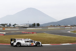 #18 Porsche Team Porsche 919 Hybrid: Romain Dumas, Neel Jani, Marc Lieb