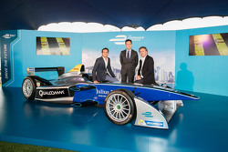 Una monoposto di Formula E a Hong Kong con Nelson Piquet Jr.