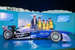 Formula E car in Hong Kong with Nelson Piquet Jr.