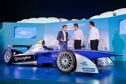 Una monoposto di Formula E a Hong Kong con Nelson Piquet Jr.