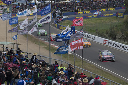 1. Craig Lowndes und Steven Richards, Triple Eight Race Engineering, Holden