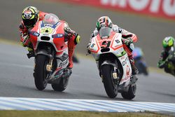 Andrea Iannone, Ducati Team, et Danilo Petrucci, Pramac Racing