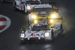 #18 Porsche Team Porsche 919 Hybrid: Romain Dumas, Neel Jani, Marc Lieb