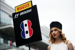 Grid girl for Romain Grosjean, Lotus F1 Team