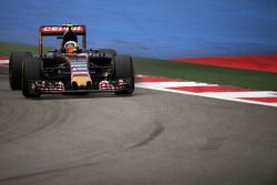 Carlos Sainz Jr., Scuderia Toro Rosso STR10