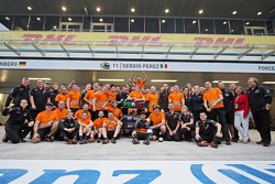 Sahara Force India F1 Team fête la troisième place de Sergio Perez, Sahara Force India F1