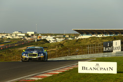 #84 Bentley Team HTP Bentley Continental GT3: Maximilian Buhk, Vincent Abril