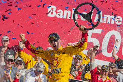 Race winnaar Joey Logano, Team Penske Ford
