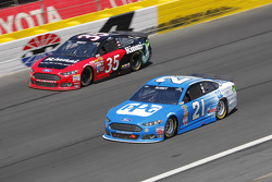 Cole Whitt, Front Row Motorsports and Ryan Blaney, Woods Brothers Racing Ford