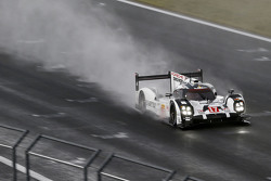 #17 Porsche Team Porsche 919 Hybrid : Timo Bernhard, Mark Webber, Brendon Hartley