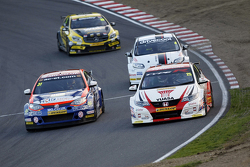 Matt Neal, Honda Yuasa Racing Honda Civic Type R and Jack Goff, MG 888 Racing MG6