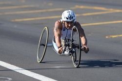 Alex Zanardi participe au triathlon IronMan de Hawaii