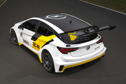 Opel Astra OPC TCR