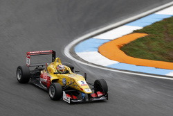 Antonio Giovinazzi, Jagonya Ayam with Carlin Dallara Volkswagen