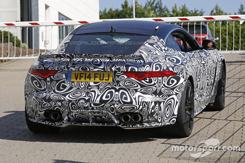 Jaguar F-Type SVR