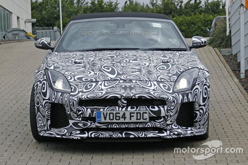 Jaguar F-Type SVR