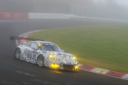#911 Porsche Team Porsche 911 GT3 R: Nick Tandy, Frédéric Makowiecki