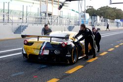 #66 JMW Motorsport Ferrari F458 Italia: Rory Butcher, Robert Smith, James Calado