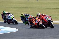 Marc Marquez, Repsol Honda Team overtakes Andrea Iannone, Ducati Team