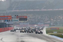 Race 3 Start: Felix Rosenqvist, Prema Powerteam Dallara Mercedes-Benz leads