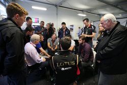 Джолион Палмер, тестовый и резервный пилот Lotus F1 Team со СМИ