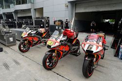 Preparation in the pitlane